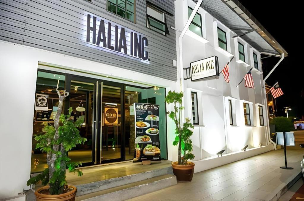 Quayside Hotel Malacca Exterior photo