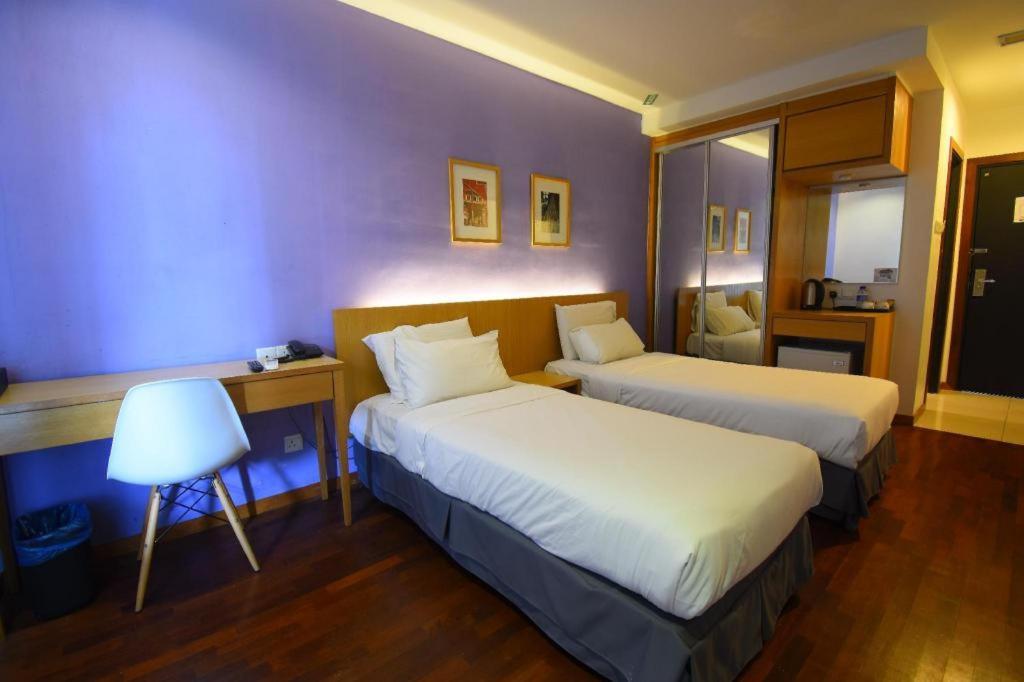 Quayside Hotel Malacca Exterior photo